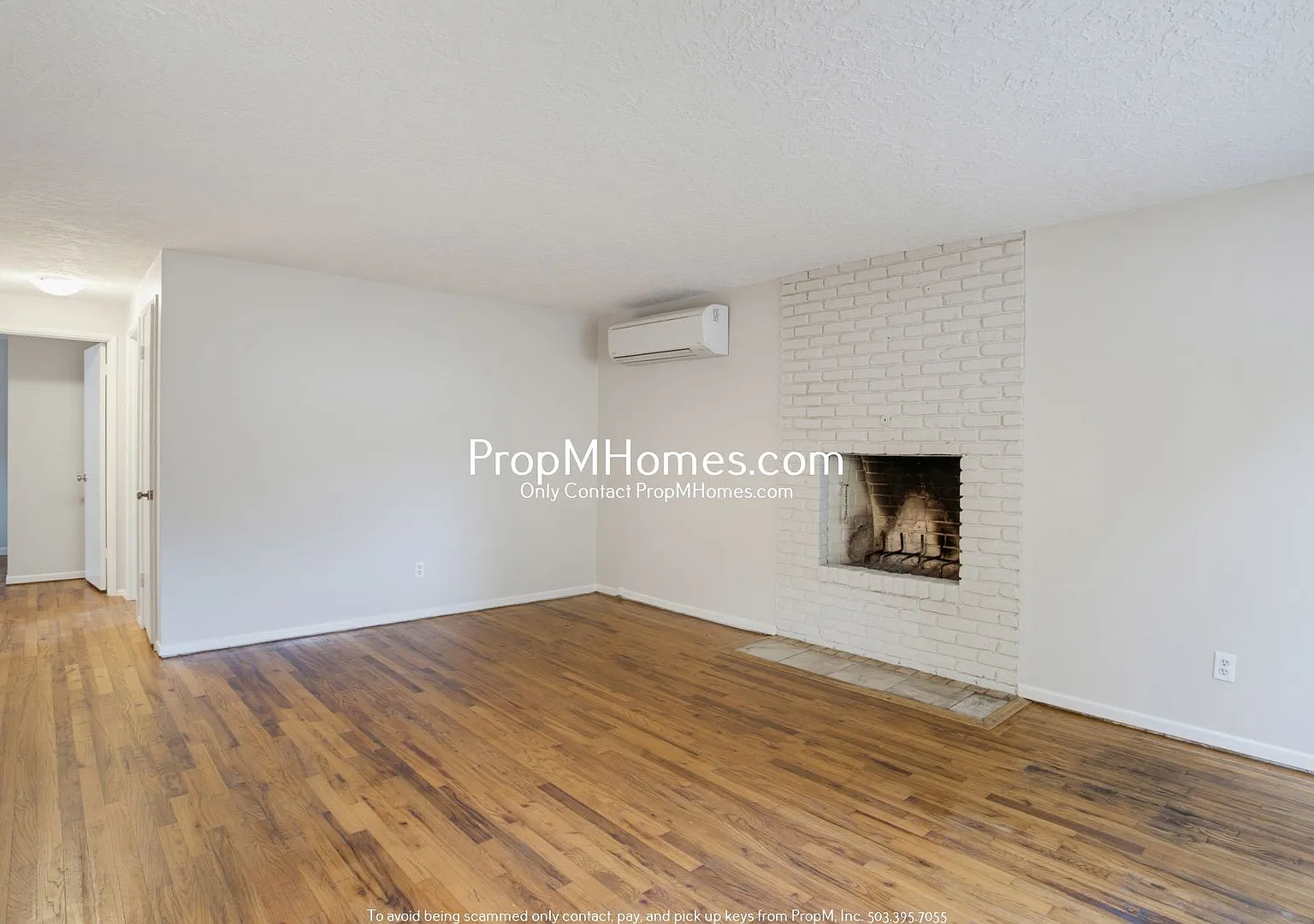 Charming Two Bedroom Duplex in SW! — Photo 3
