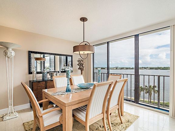 3rd image of 124 Lakeshore Dr #5280