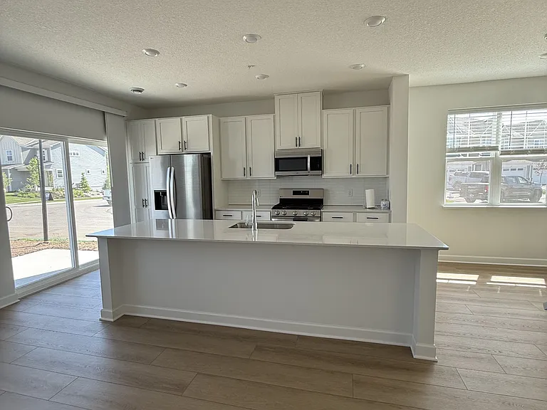 1071 Anmeadle Row — Photo 4