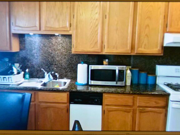 5th image of 709 S Eldorado St