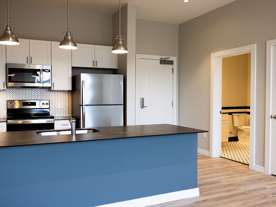 1st image of 16 W 5th St #303