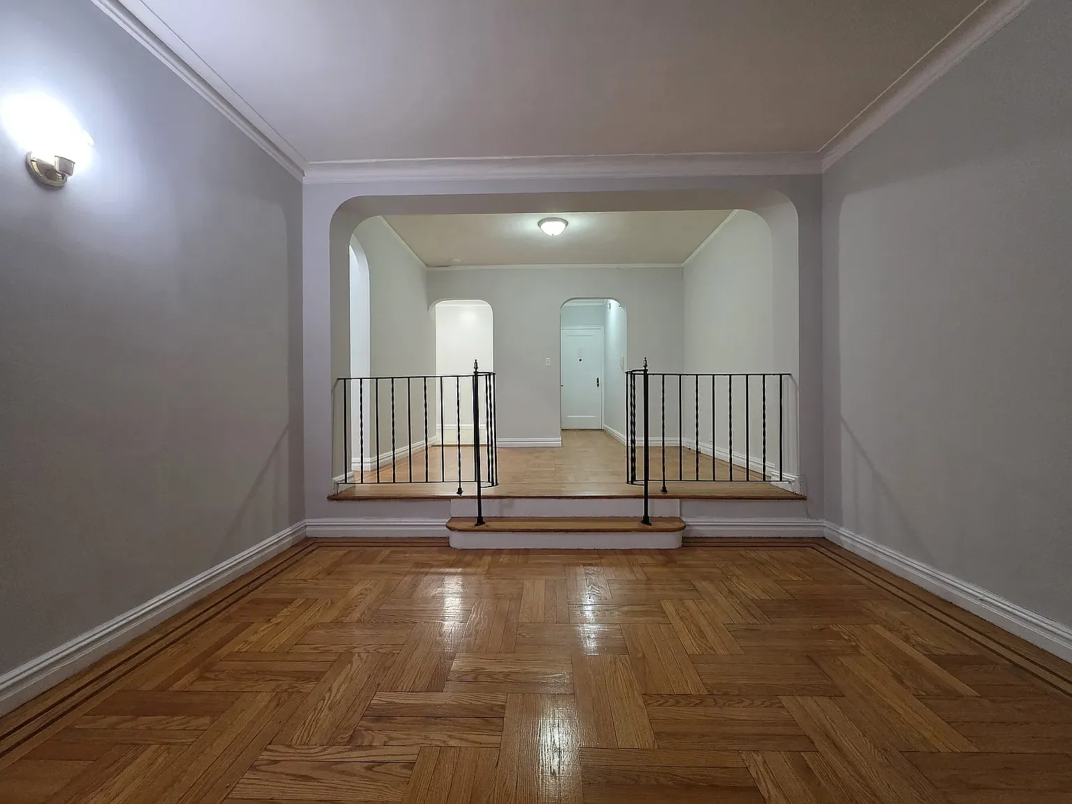 182 Bennett Avenue — Photo 3