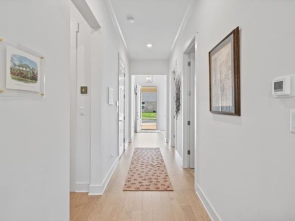5th image of 12735 Hollow Oak Dr S