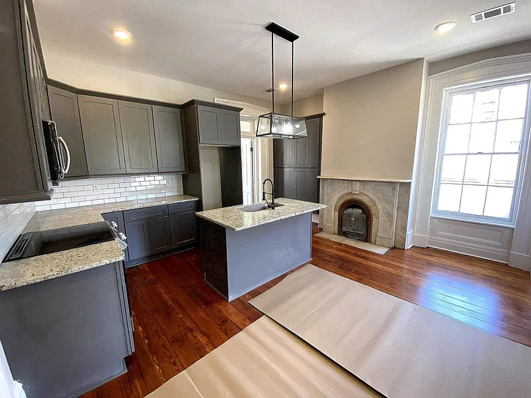 224 E Liberty St #4 — Photo 10