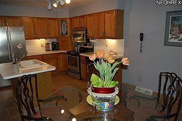 5th image of 694 Angiline Dr