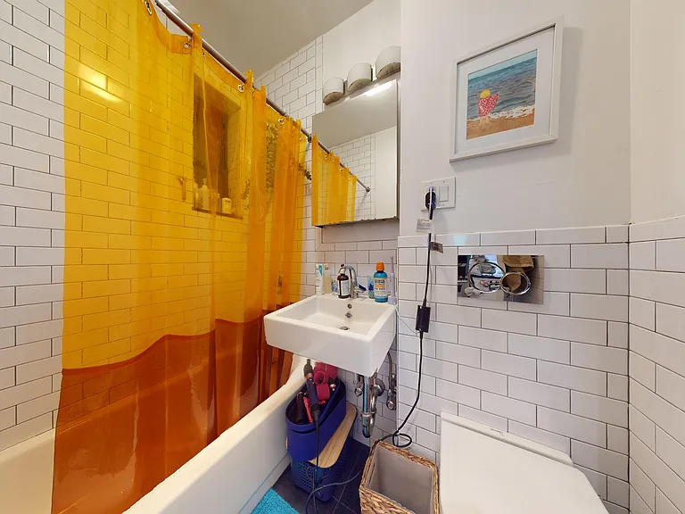 41 Bedford St #2A — Photo 4