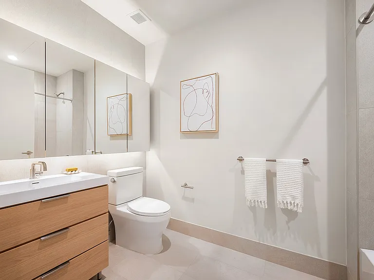180 Pearl St #322 — Photo 5