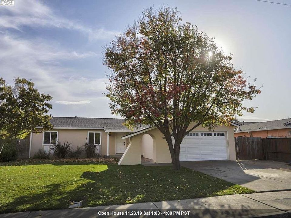 1st image of 5658 Oakmont Cir