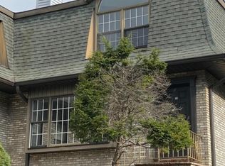 20 Falls Bridge Dr #206, Totowa, NJ 07512