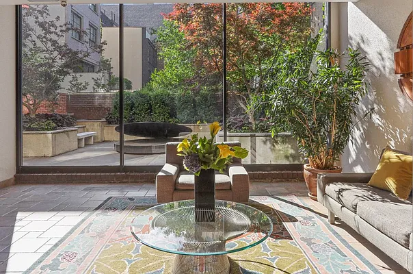 Rented by Cooper & Cooper Real Estate | media 21