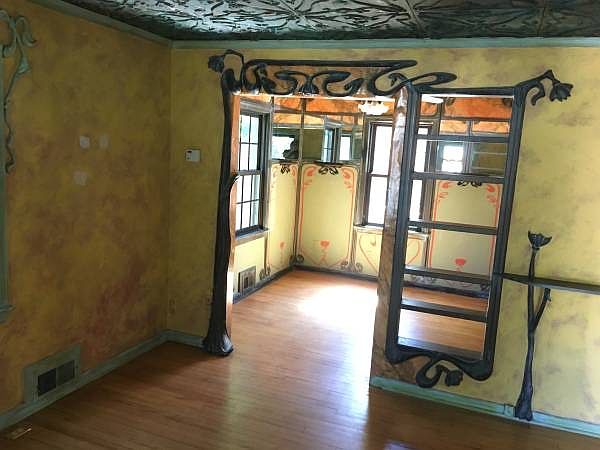1st image of 5855 Edgehill Dr