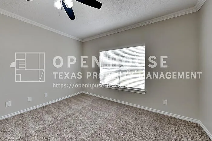 8101 Pacific St — Photo 9
