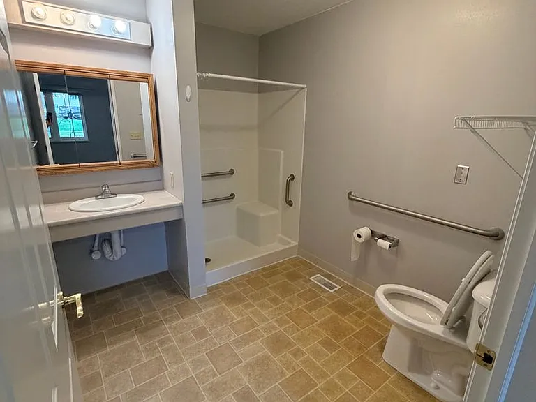 431 Dakota St — Photo 14