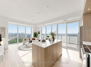 30 Inn On The Park Dr #3010, Toronto, ON M3C 0P7
