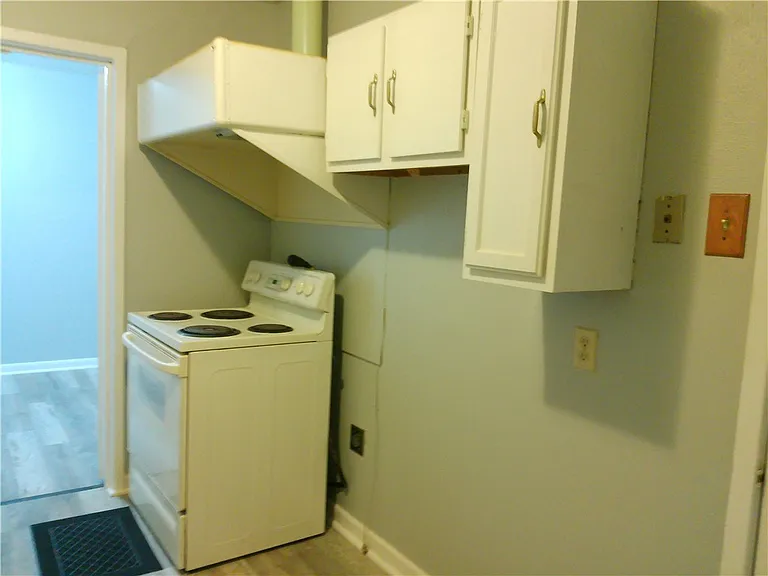 1722 Tarlton St — Photo 5