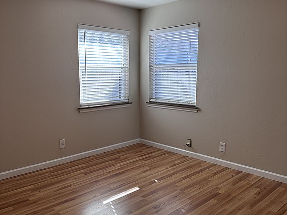 5th image of 107 Eastwood Ct