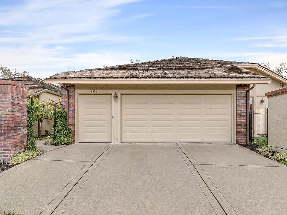 2nd image of 354 Jacaranda Dr