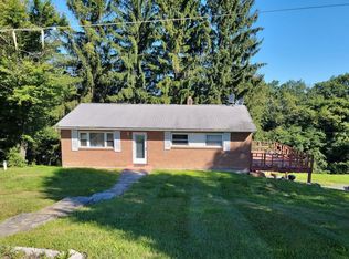 1387 Sand Hill Rd, Romney, WV 26757