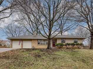5216 Sterling Ave, Raytown, MO 64133
