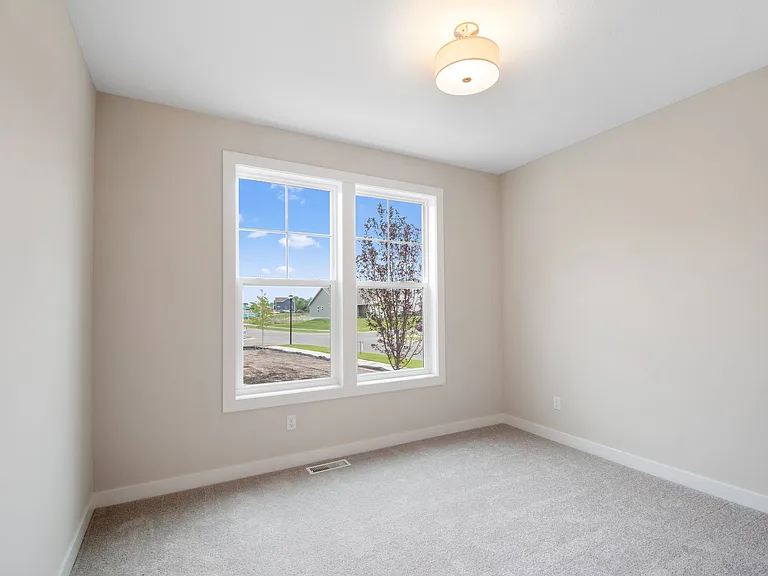 13104 Ghia Ct NE — Photo 35