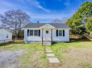 210 Woods Chapel Rd, Duncan, SC 29334