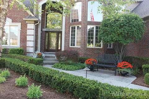2nd image of 53281 Pondview Dr