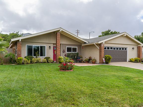3rd image of 765 Dorothea Ave