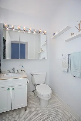 Sold by Nest Seekers International | media 6