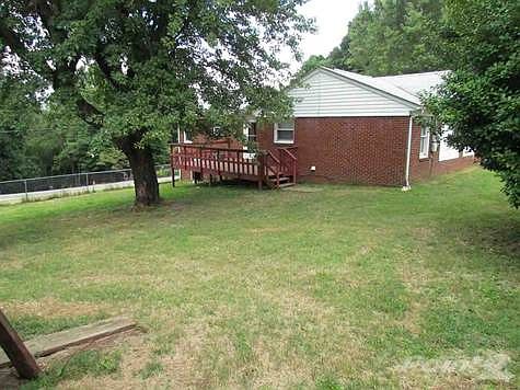 4th image of 2187 E Outer Dr