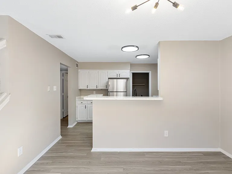 2706 Bridge Lake Dr — Photo 11