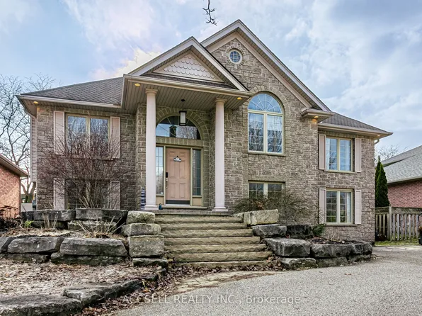 439 Broadway St, Tillsonburg, ON N4G 3S8