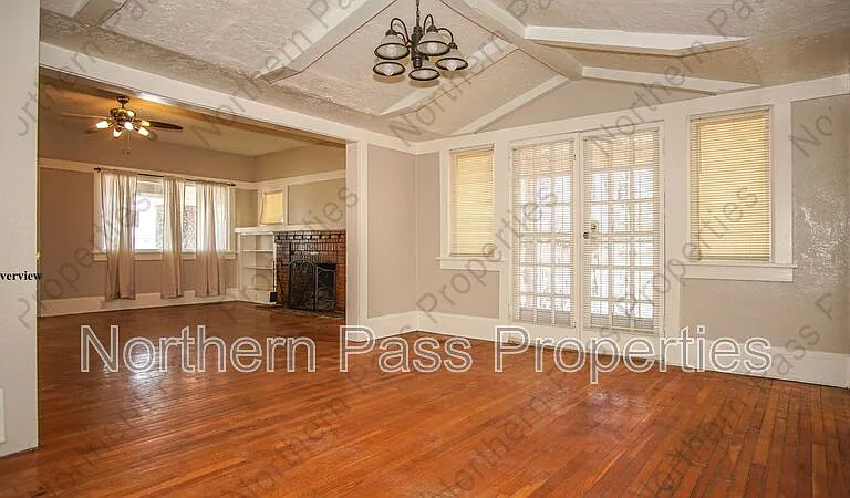 7600 Franklin Dr — Photo 8