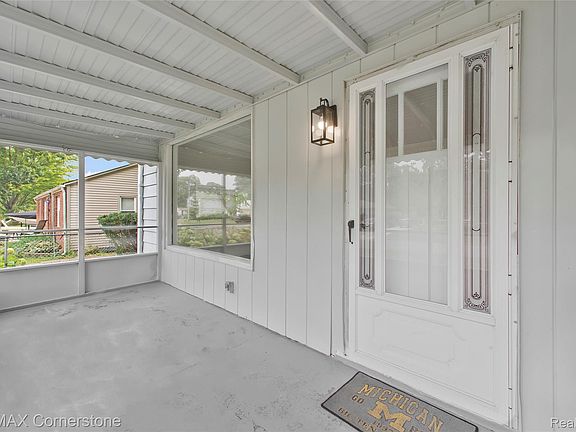 3rd image of 36007 Schley Ave