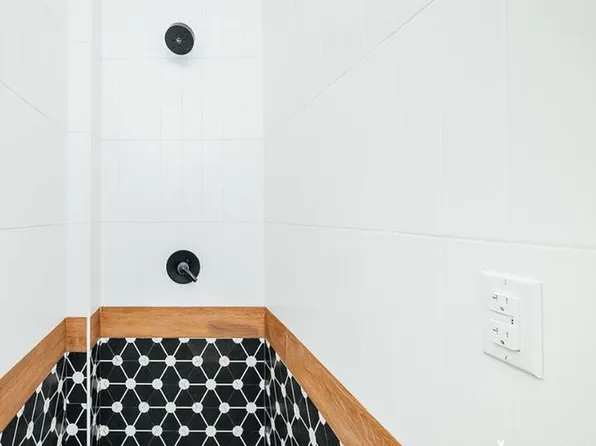 411 Chauncey Street image 9 of 17