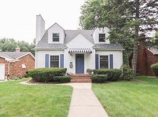 251 Brown St, Bettendorf, IA