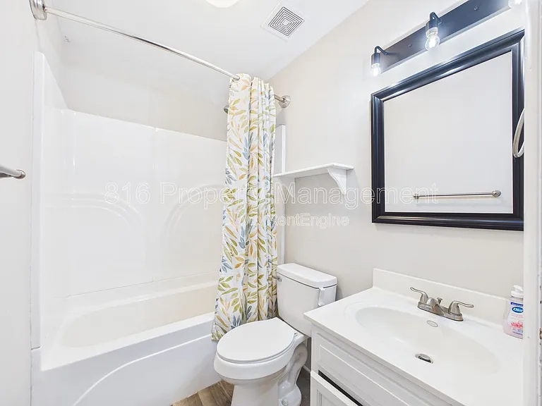 622 Christopher St — Photo 26