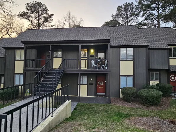 810 Willow Creek Dr, Macon, GA 31204