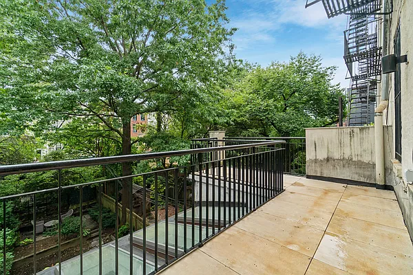 Rented by Corcoran | media 28