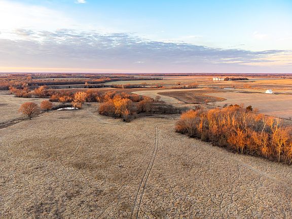 2nd image of 3000th St