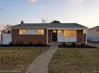 34020 Dequindre Rd, Sterling Heights, MI 48310