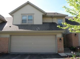 18875 Eagle Dr, Brookfield, WI 53045