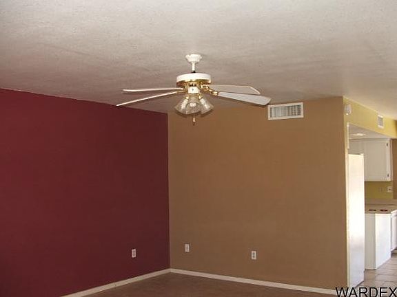 3rd image of 3166 Applewood Dr