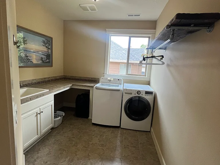 3608 SE 142nd Ct — Photo 16