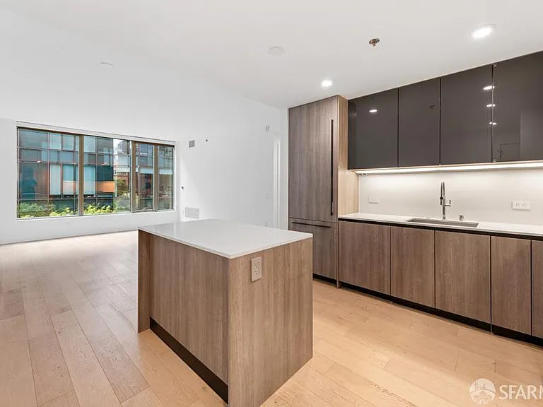 338 Main St #5H — Photo 3