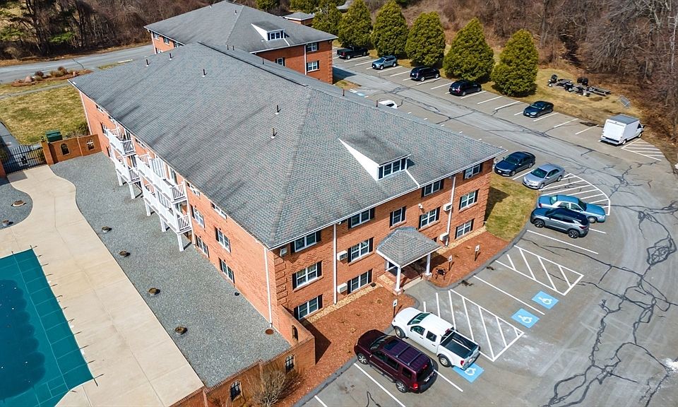 1st image of 36 Leonard Rd Unit 36