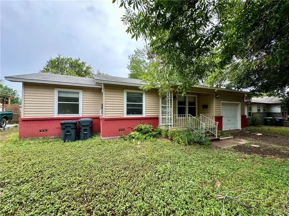 1212 N 64th St, Waco, TX 76710
