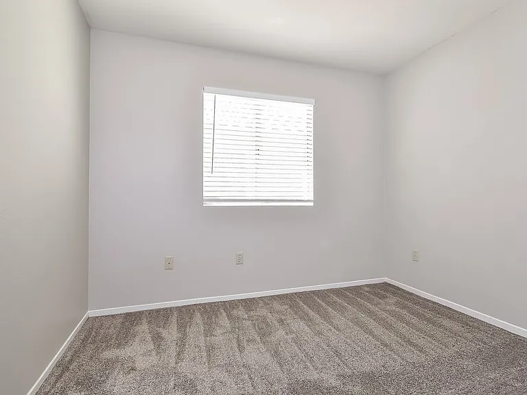 5244 Del Lago Dr — Photo 12