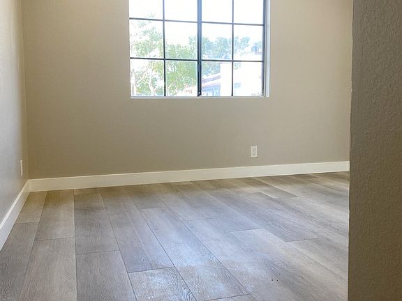 4th image of 4155 Porte De Merano