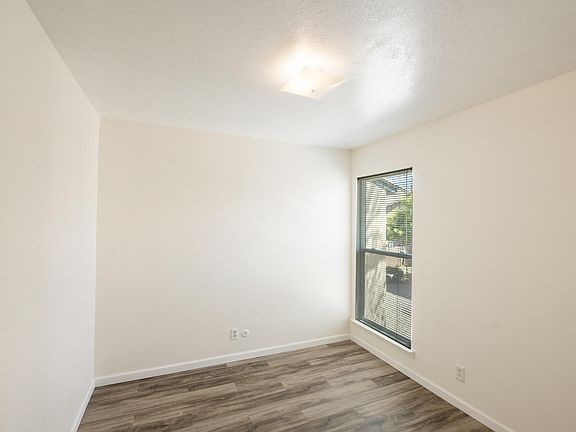 4th image of 4601 Carlisle Blvd NE APT B6