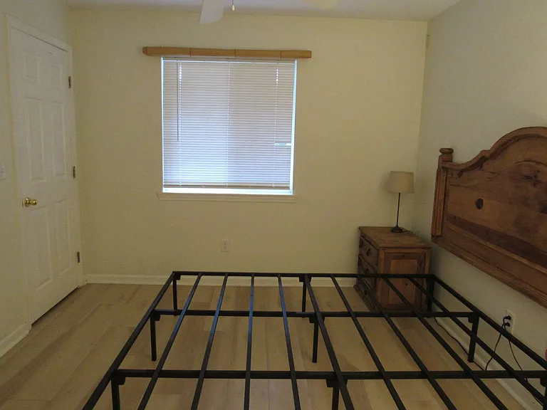 549 Park Place Dr #1E — Photo 17